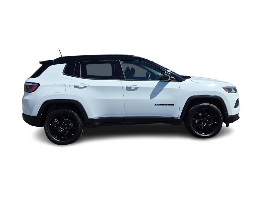 Thumbnail: 2023 Jeep Compass - 23