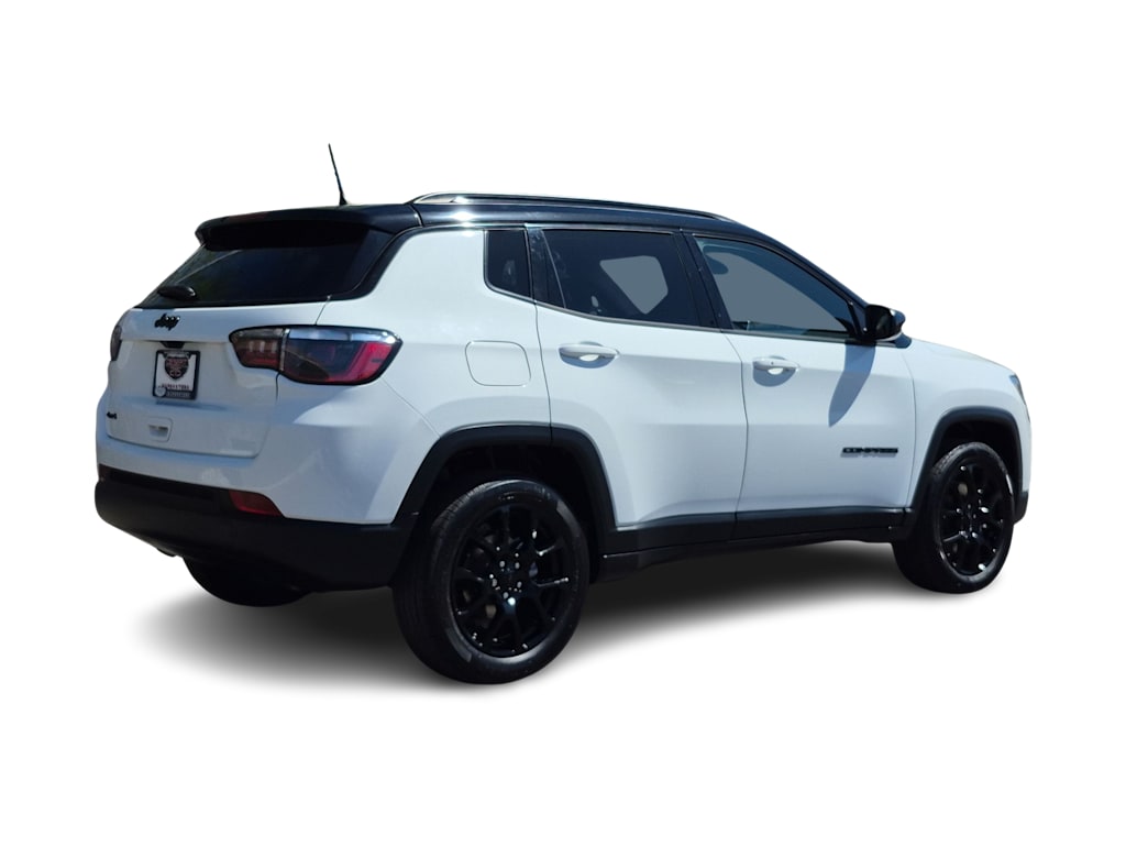 Thumbnail: 2023 Jeep Compass - 22