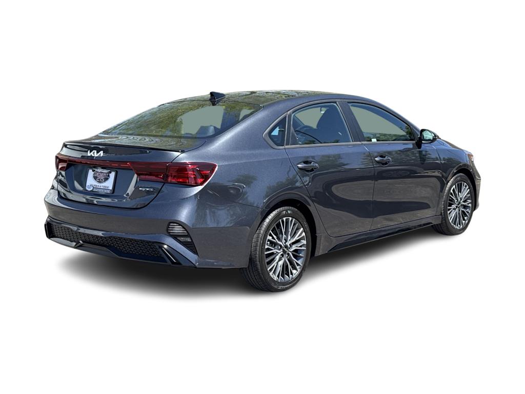 Thumbnail: 2023 Kia Forte - 21