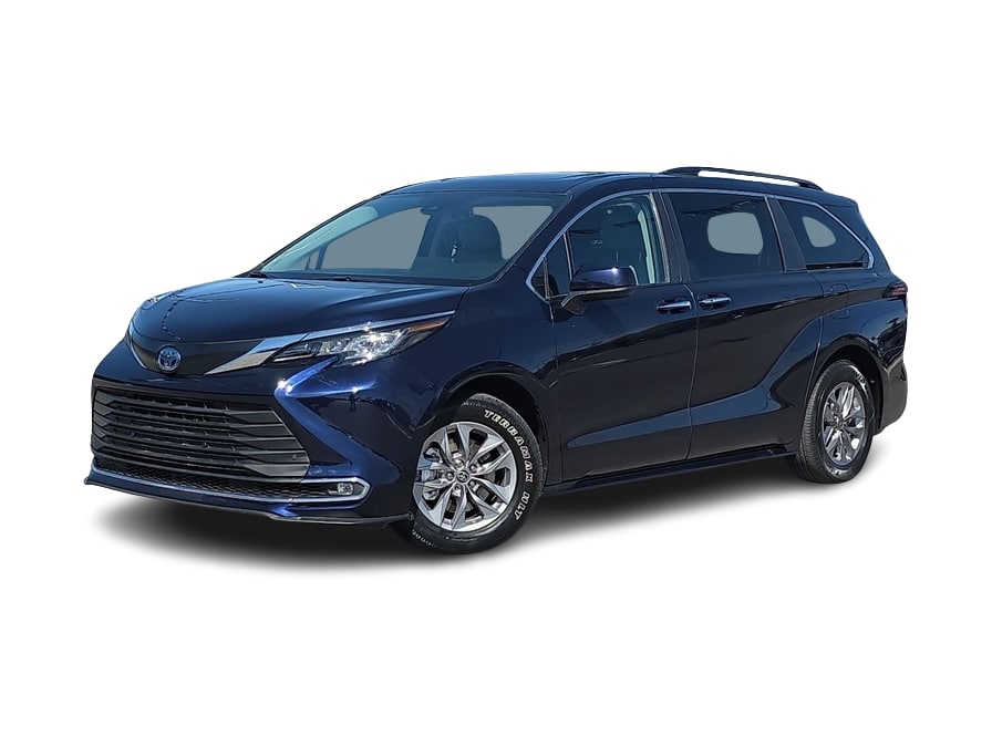 Used 2023 Toyota Sienna XLE with VIN 5TDYRKEC0PS167568 for sale in Casper, WY