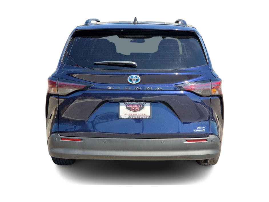 2023 Toyota Sienna XLE 5