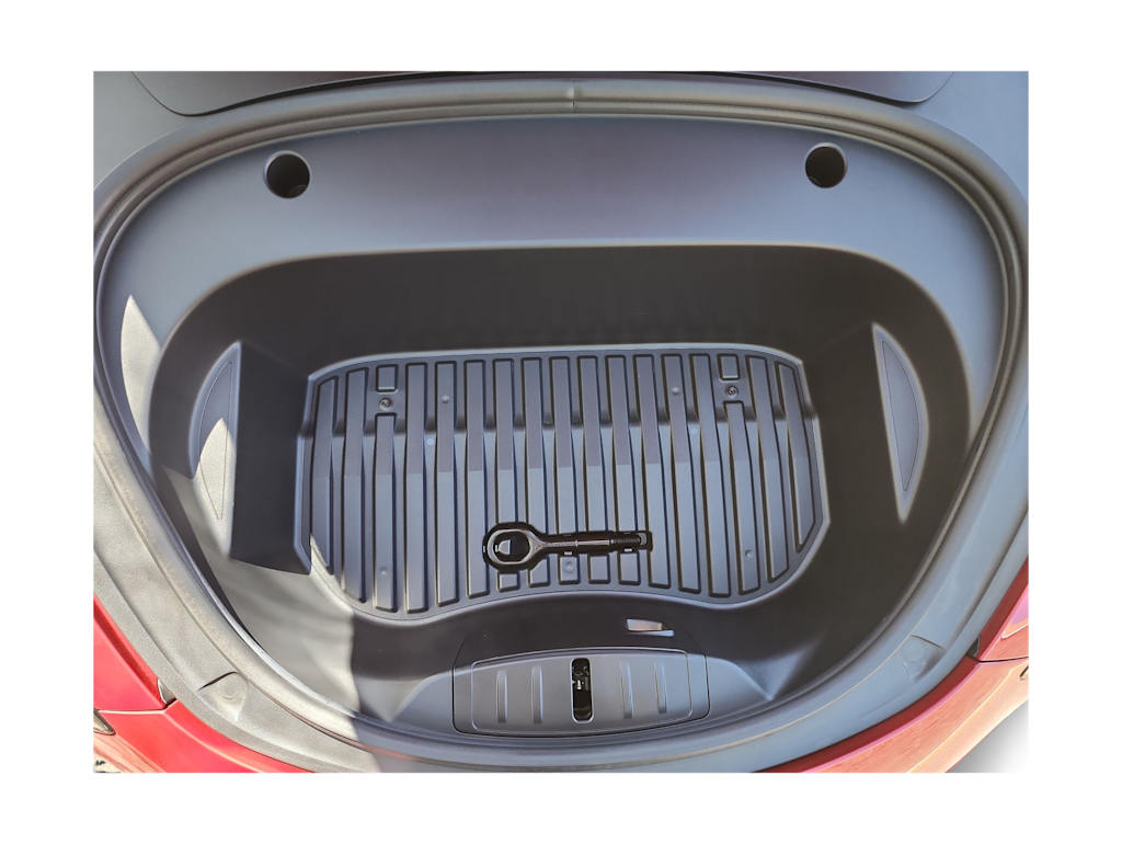 Thumbnail: 2023 Tesla Model 3 - 14