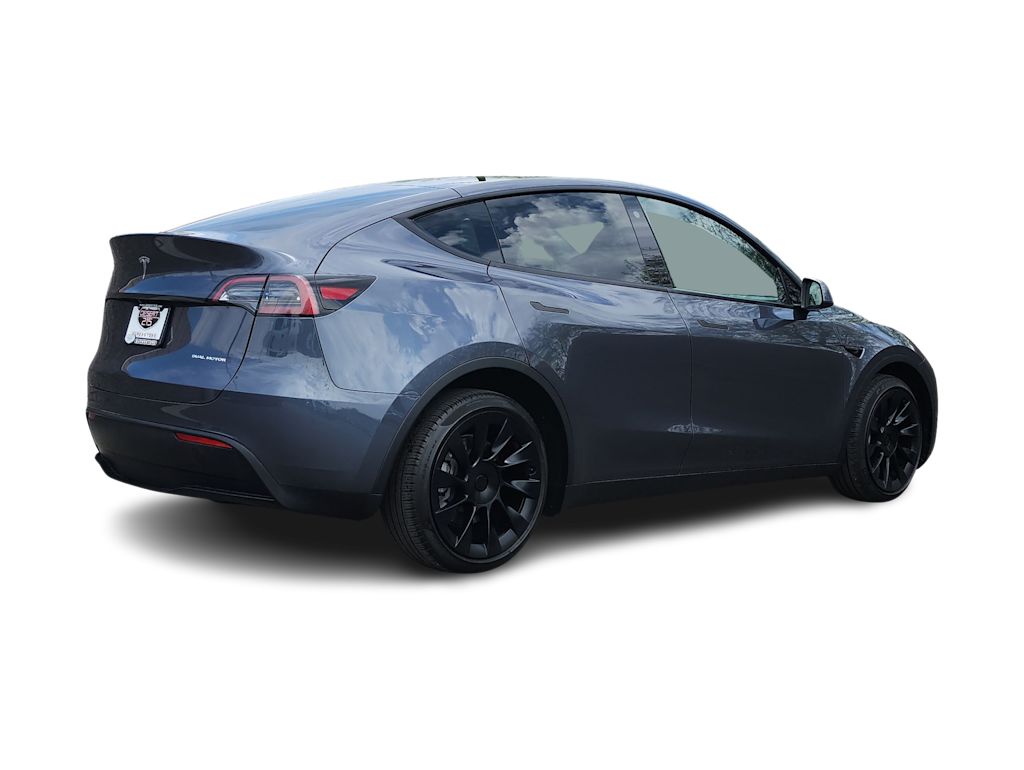 Thumbnail: 2023 Tesla Model Y - 16