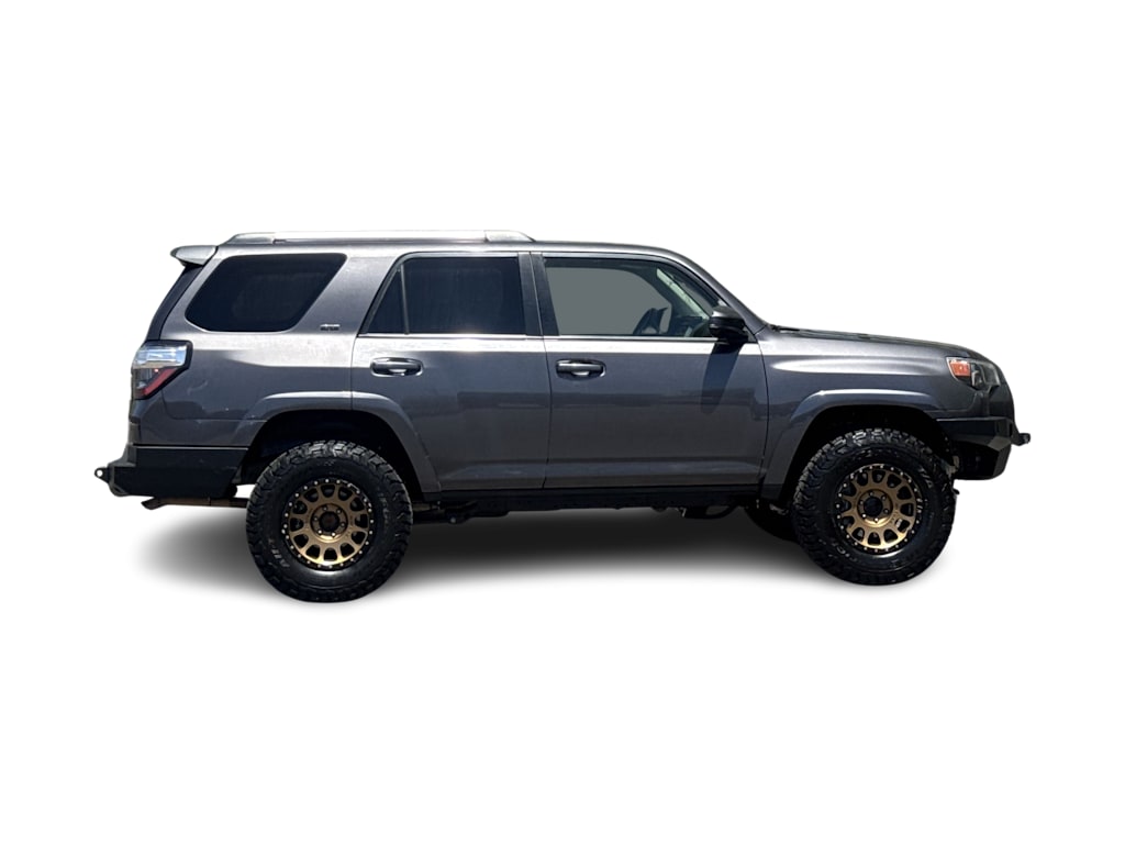 Thumbnail: 2020 Toyota 4Runner - 23