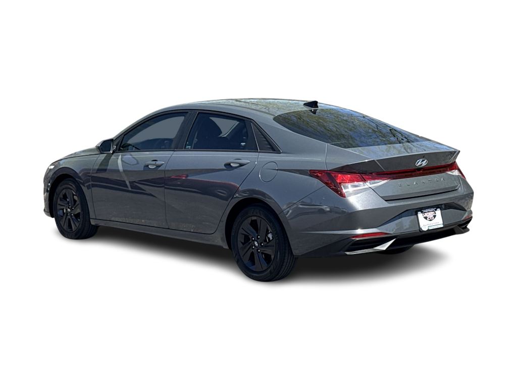 Thumbnail: 2023 Hyundai Elantra - 4