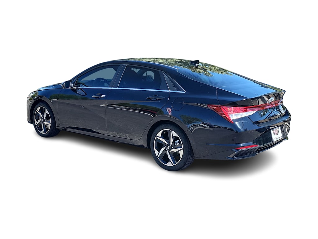 Thumbnail: 2023 Hyundai Elantra - 4