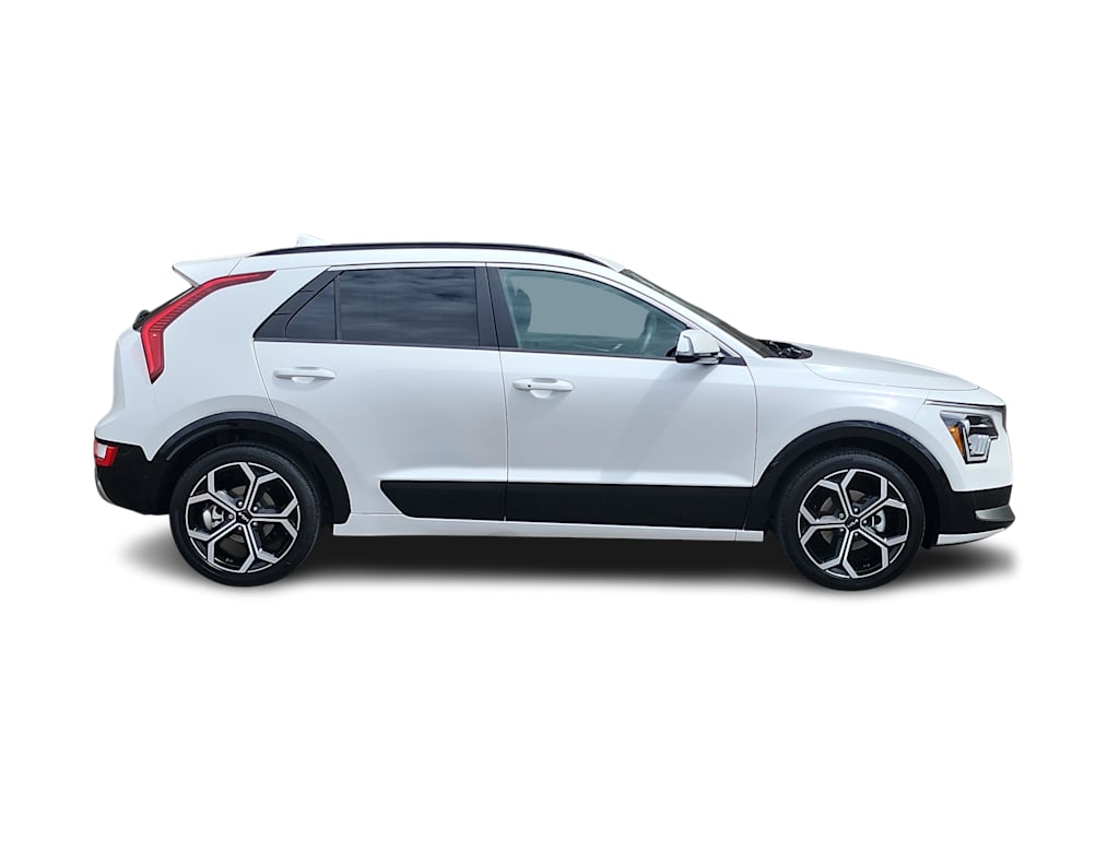 Thumbnail: 2023 Kia Niro - 22