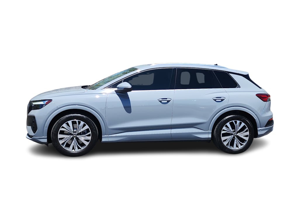 Thumbnail: 2023 Audi Q4 e-tron - 21