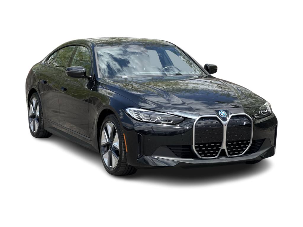 Thumbnail: 2023 BMW i4 - 19