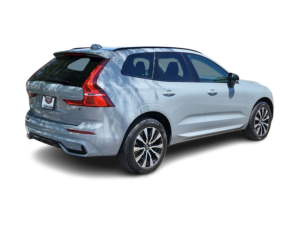 Thumbnail: 2024 Volvo XC60 - 20