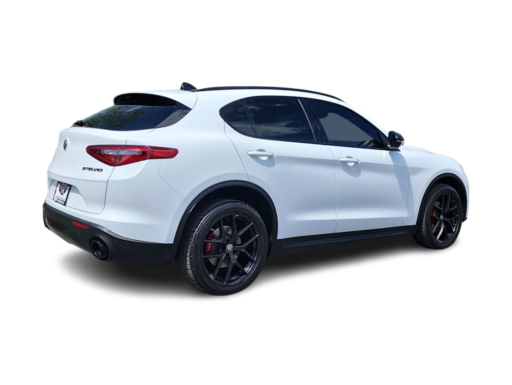 Thumbnail: 2019 Alfa Romeo Stelvio - 21