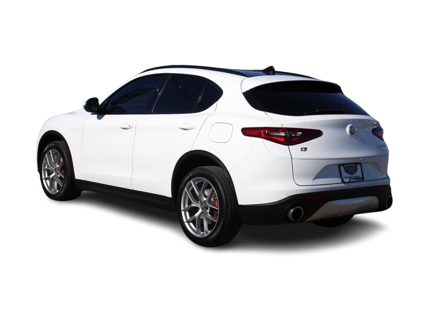 2019 Alfa Romeo Stelvio Ti Sport 4