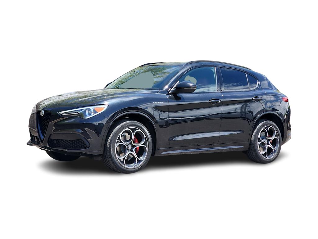Thumbnail: 2023 Alfa Romeo Stelvio - 3