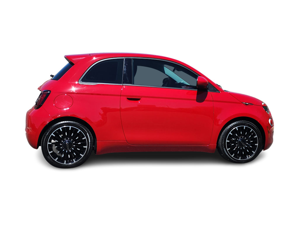 Thumbnail: 2024 Fiat 500e - 21