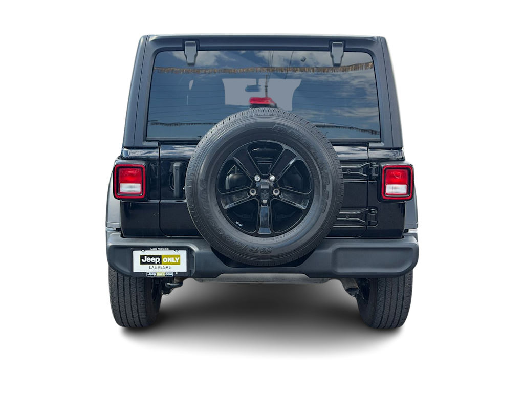 Thumbnail: 2022 Jeep Wrangler - 17