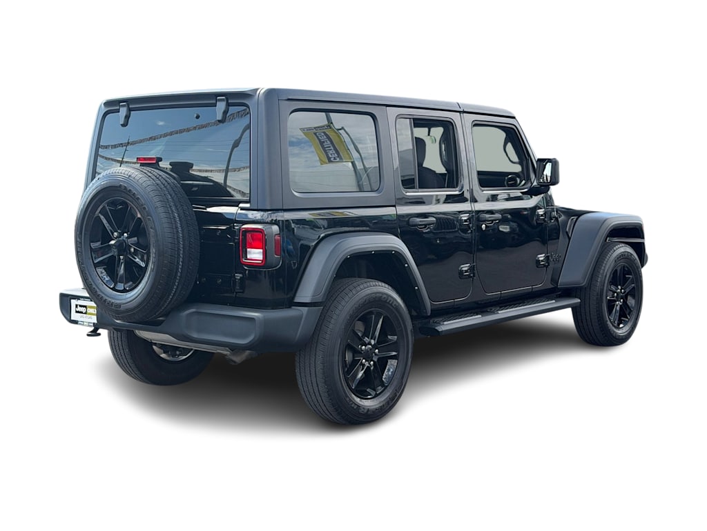 Thumbnail: 2022 Jeep Wrangler - 18