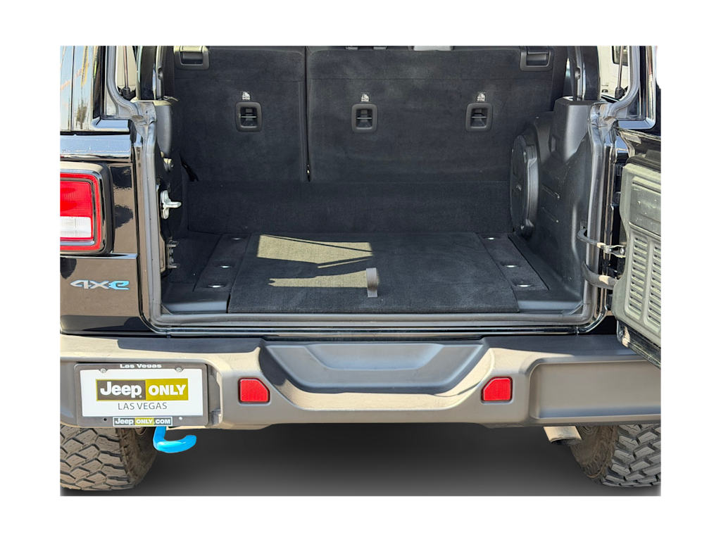 Thumbnail: 2023 Jeep Wrangler - 15