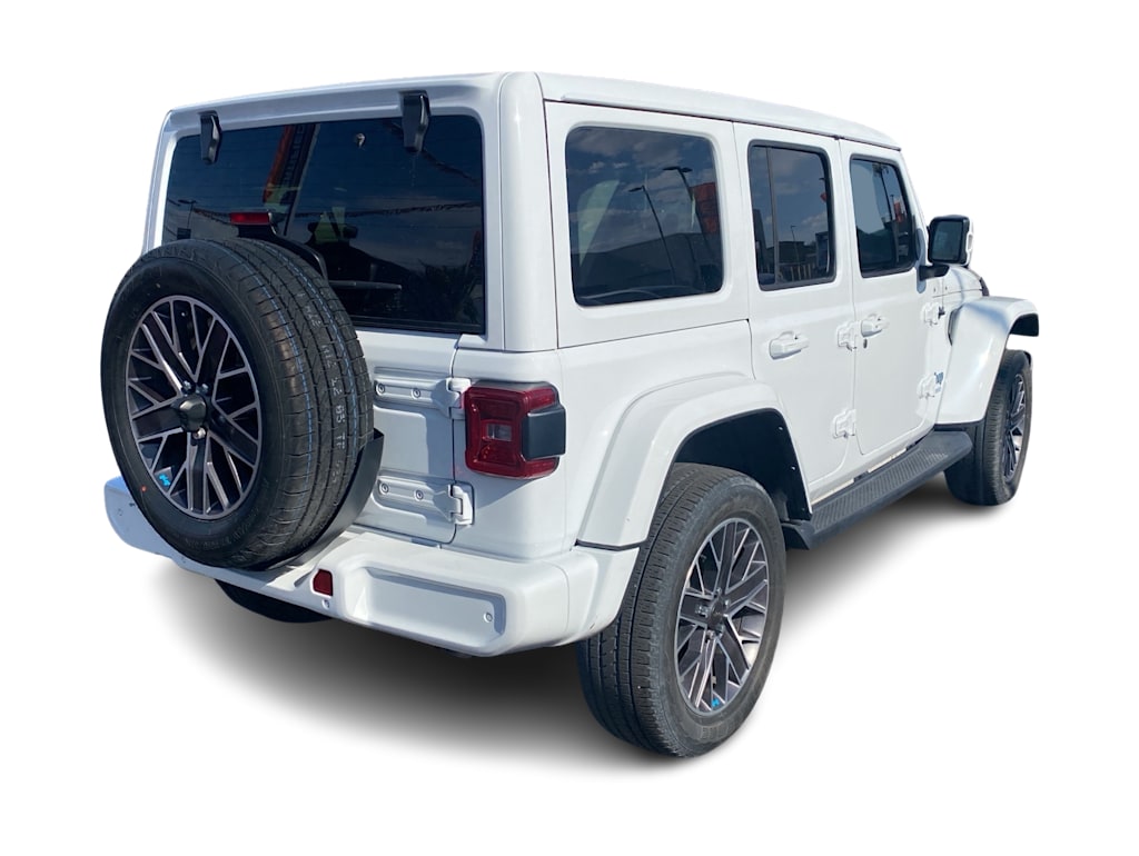 2022 Jeep Wrangler Unlimited Altitude 16