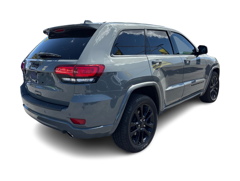 Thumbnail: 2022 Jeep Grand Cherokee - 15