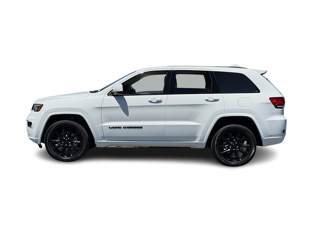 Thumbnail: 2022 Jeep Grand Cherokee - 3