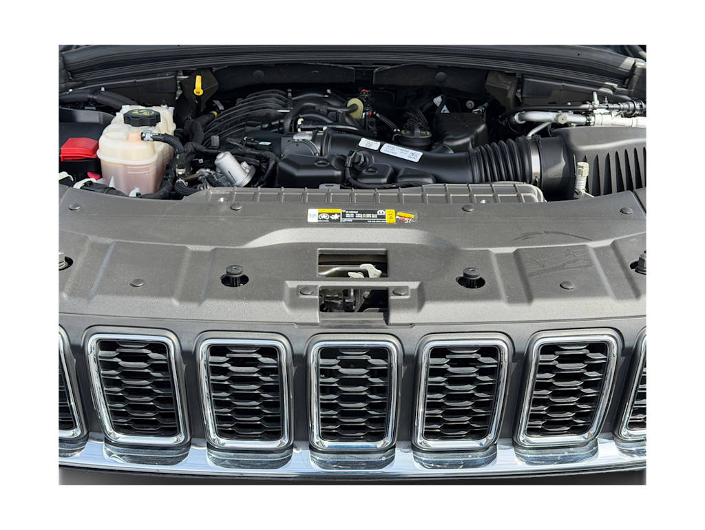 Thumbnail: 2023 Jeep Grand Cherokee - 34