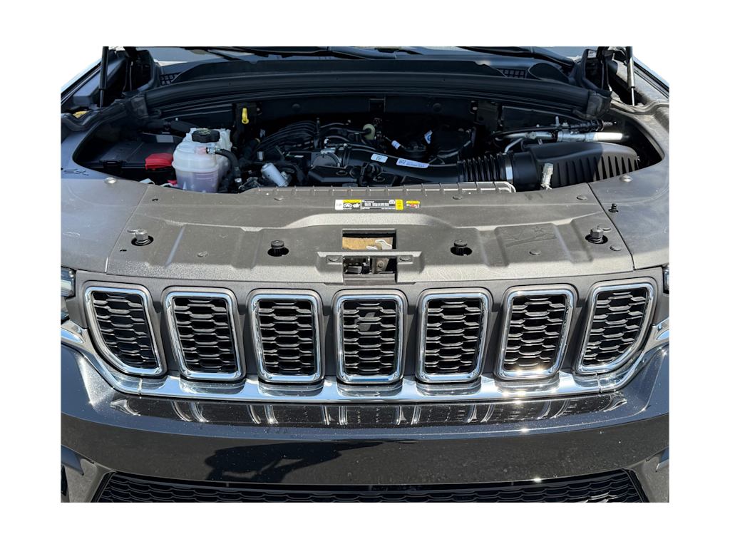 Thumbnail: 2024 Jeep Grand Cherokee - 32