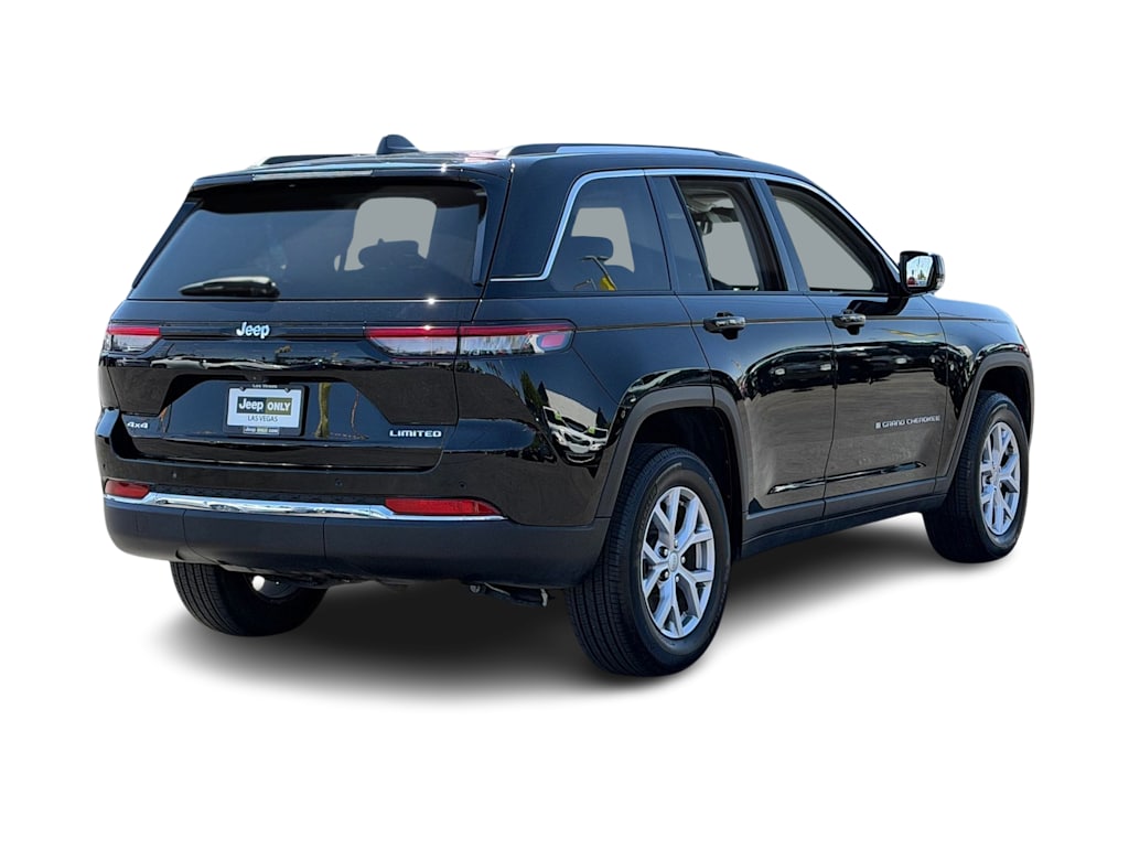 Thumbnail: 2022 Jeep Grand Cherokee - 18