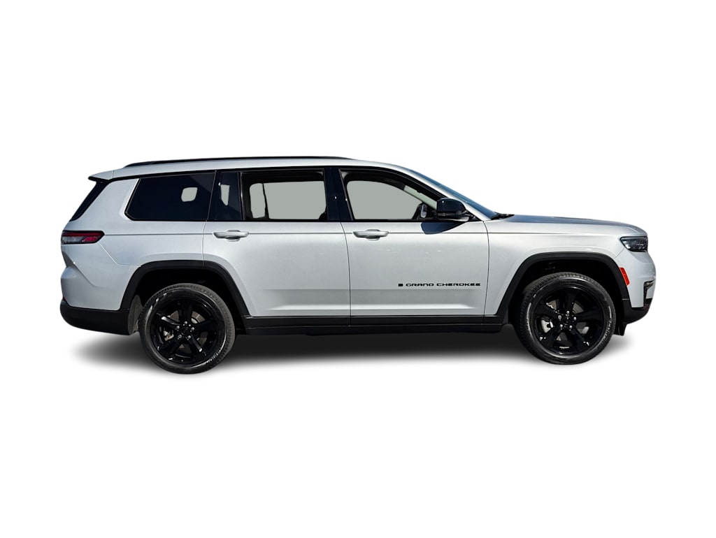 Thumbnail: 2023 Jeep Grand Cherokee L - 20