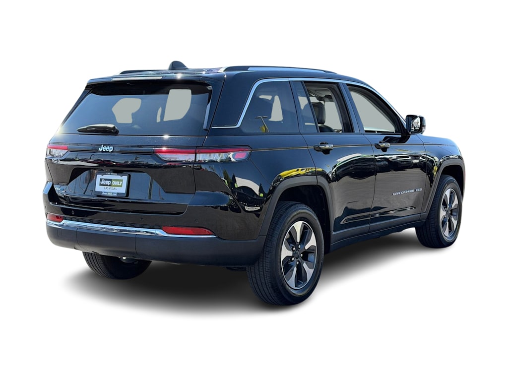 Thumbnail: 2022 Jeep Grand Cherokee - 17