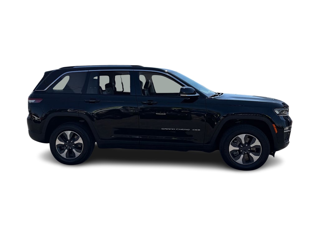 Thumbnail: 2022 Jeep Grand Cherokee - 18