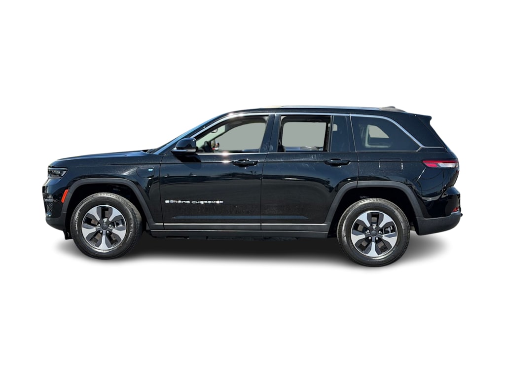 Thumbnail: 2022 Jeep Grand Cherokee - 3