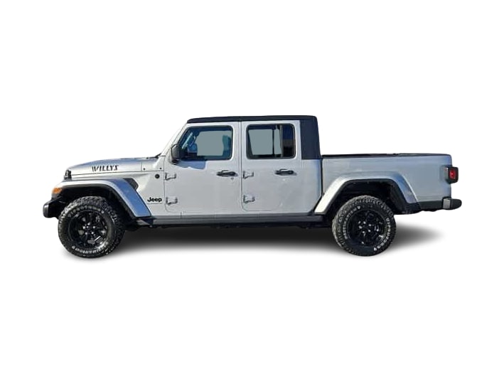 Thumbnail: 2022 Jeep Gladiator - 17