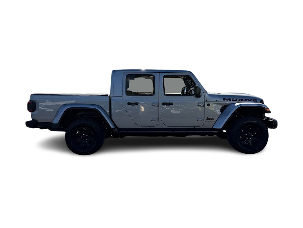 Thumbnail: 2021 Jeep Gladiator - 21