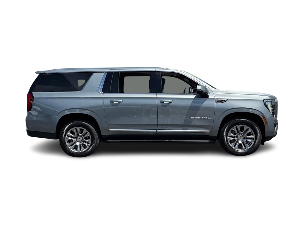 Thumbnail: 2025 GMC Yukon XL - 25
