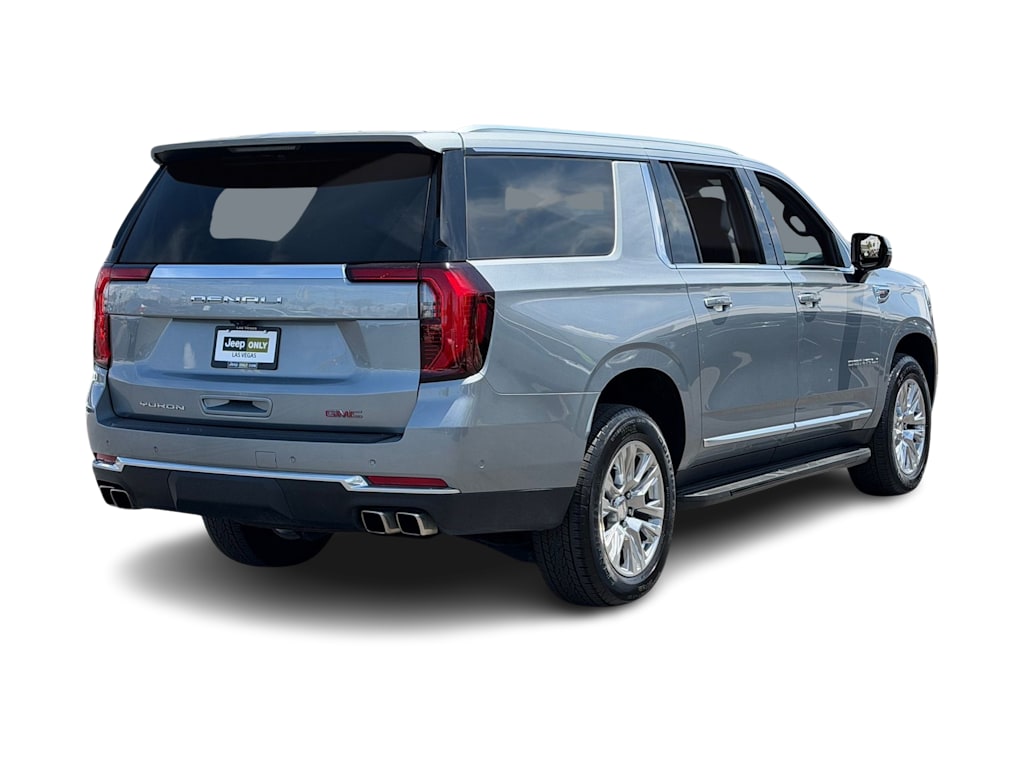 Thumbnail: 2025 GMC Yukon XL - 23