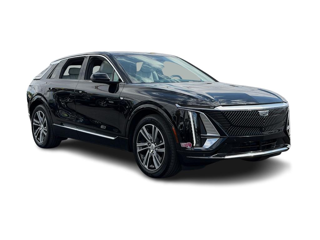 Thumbnail: 2024 Cadillac Lyriq - 18