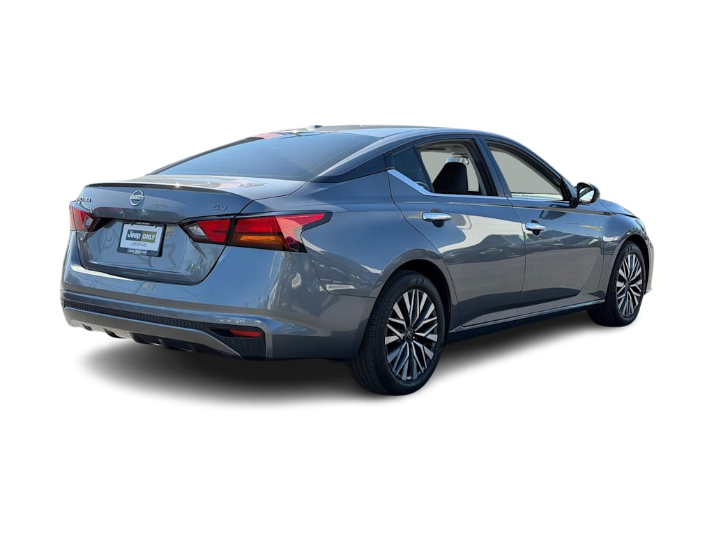 Thumbnail: 2024 Nissan Altima - 18