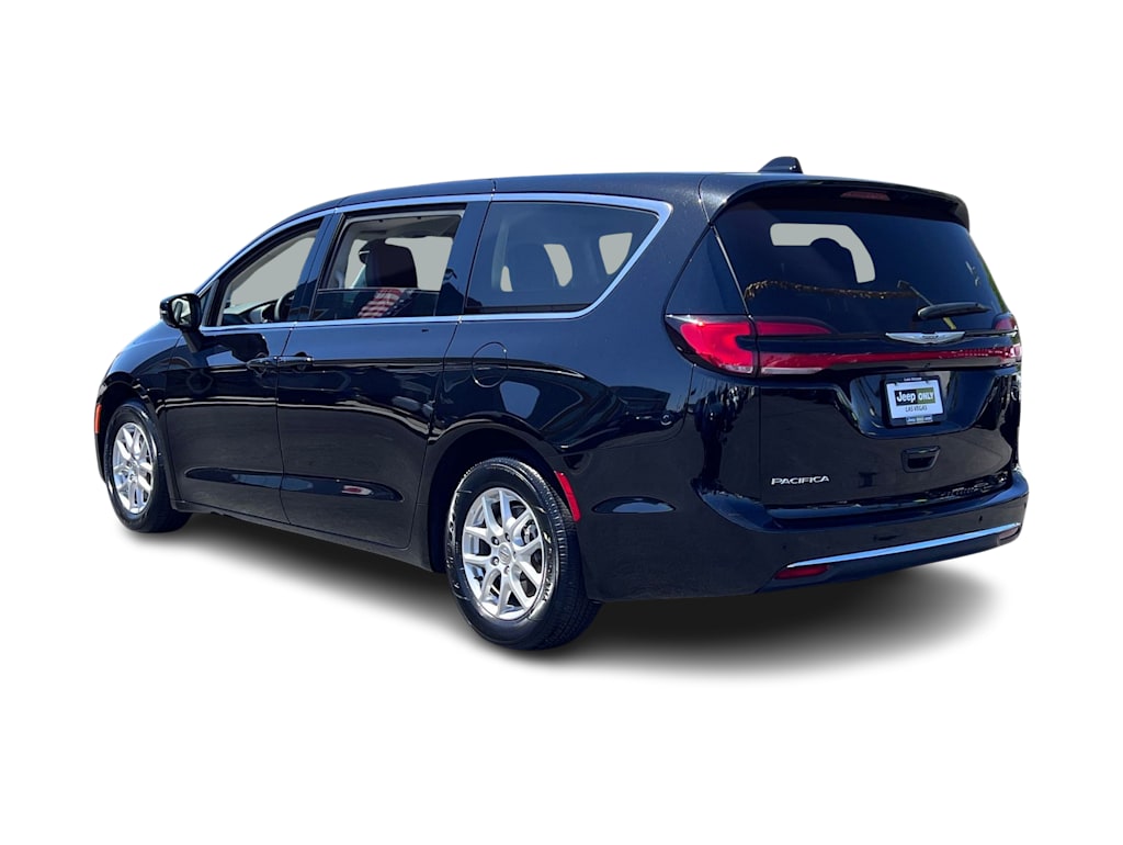 Thumbnail: 2024 Chrysler Pacifica - 4