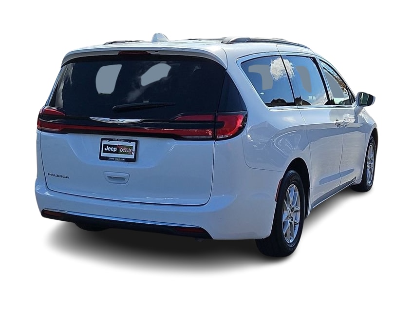 2022 Chrysler Pacifica Touring L 20