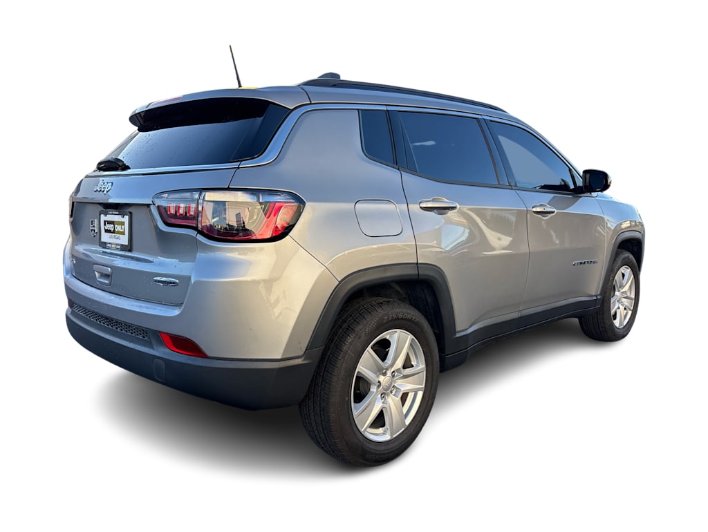 Thumbnail: 2022 Jeep Compass - 14