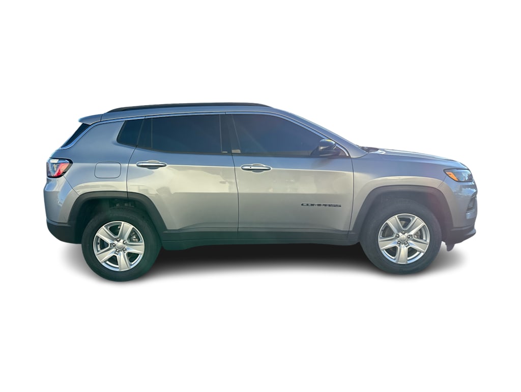 Thumbnail: 2022 Jeep Compass - 13
