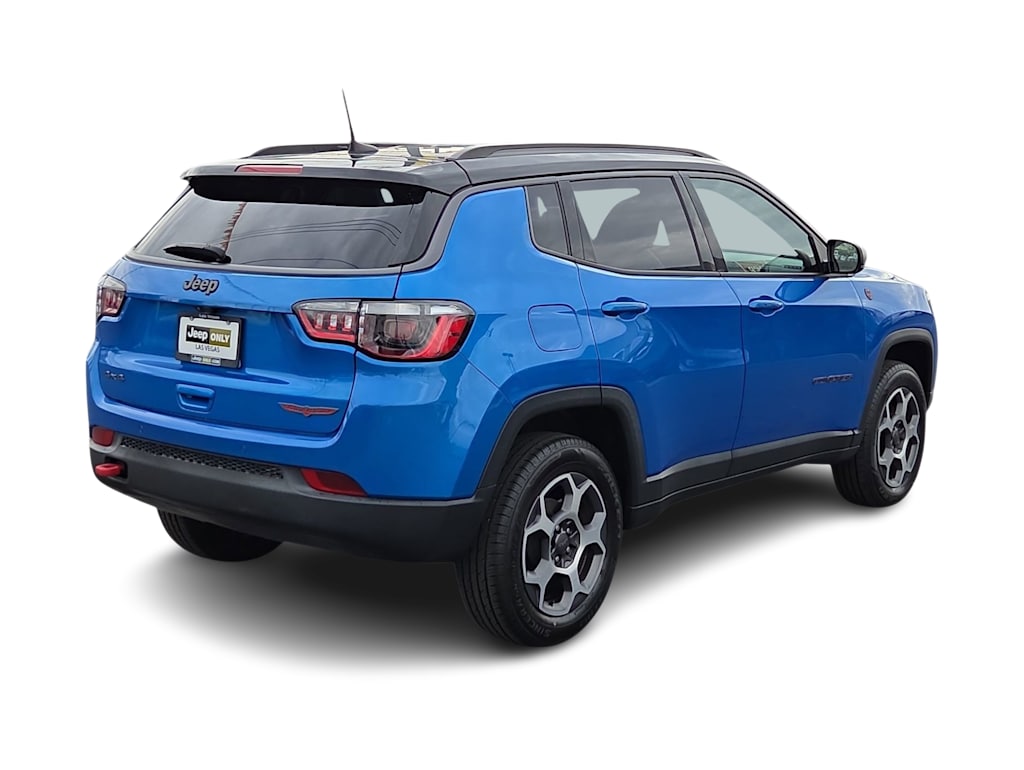 Thumbnail: 2022 Jeep Compass - 21