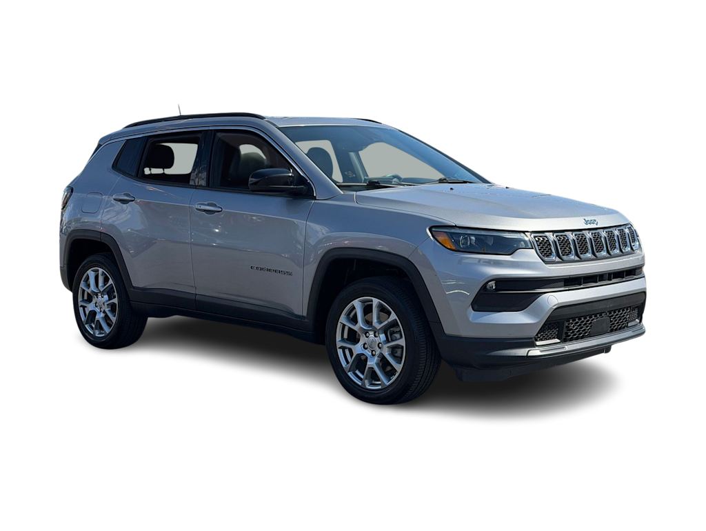 Thumbnail: 2023 Jeep Compass - 21