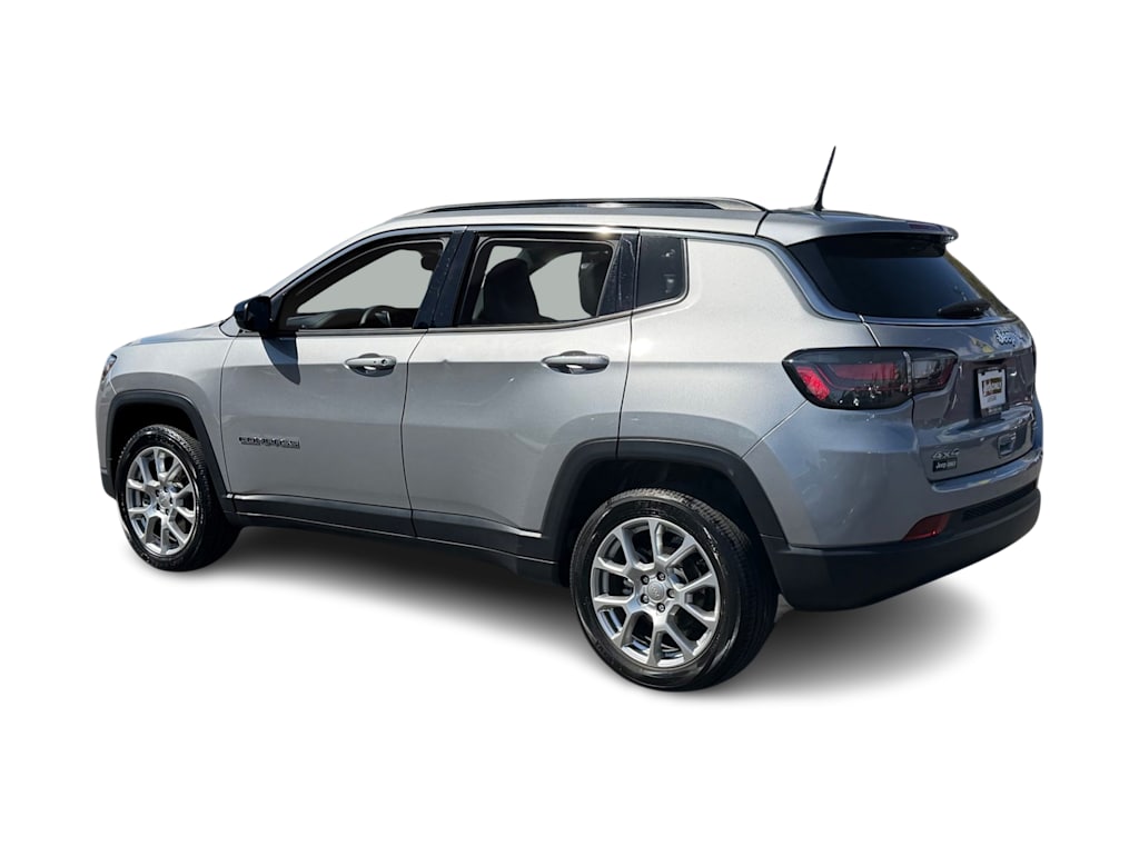 Thumbnail: 2023 Jeep Compass - 4