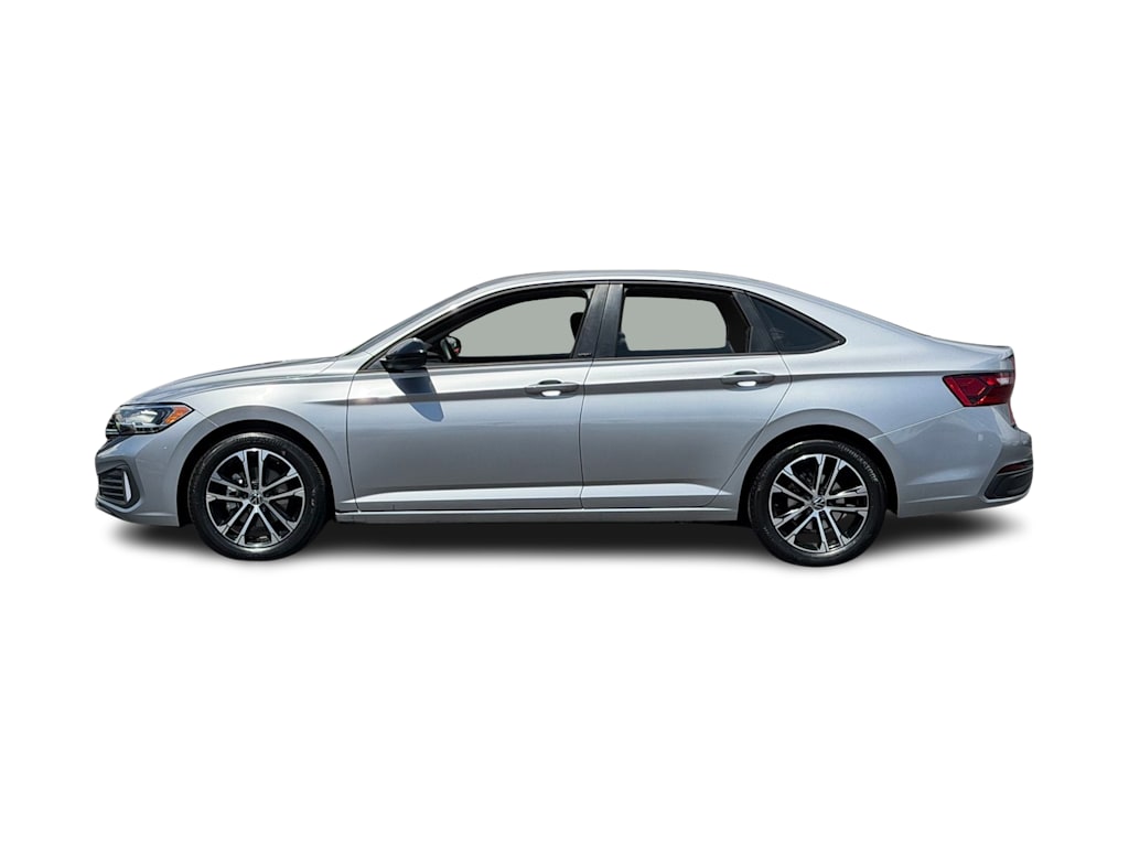 Thumbnail: 2024 Volkswagen Jetta - 3
