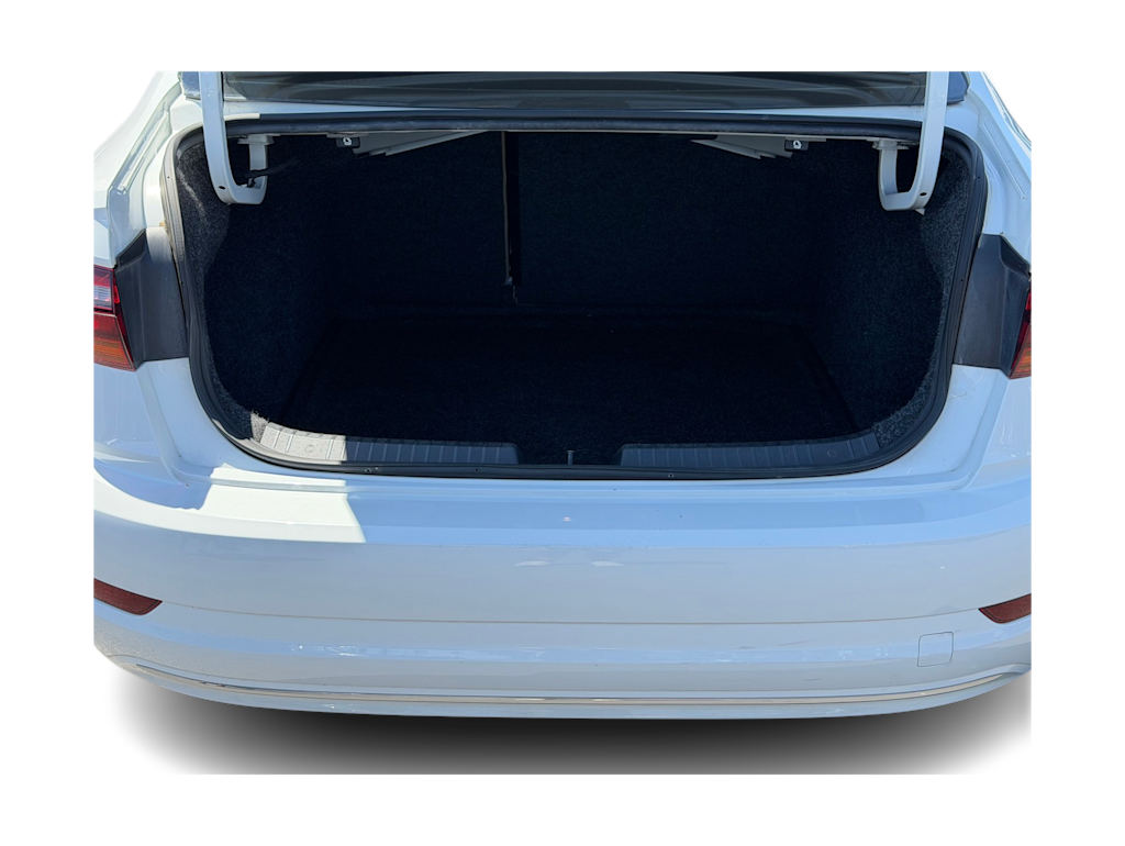Thumbnail: 2019 Volkswagen Jetta - 15