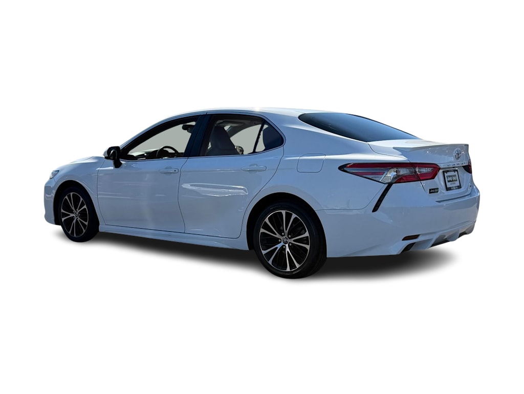 Thumbnail: 2018 Toyota Camry - 4