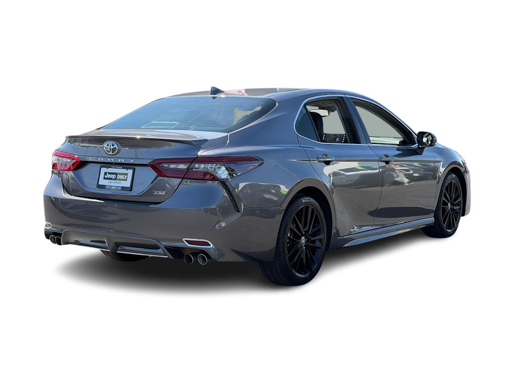 Thumbnail: 2022 Toyota Camry - 18