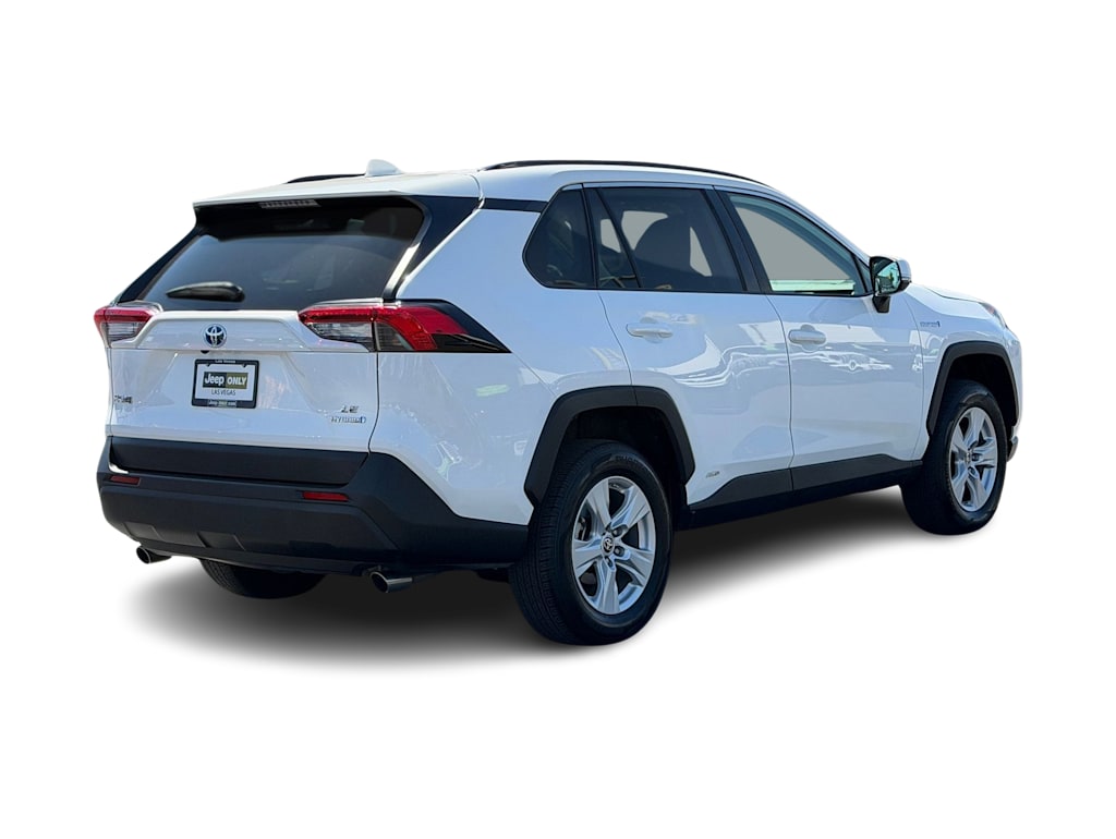 Thumbnail: 2021 Toyota RAV4 - 18