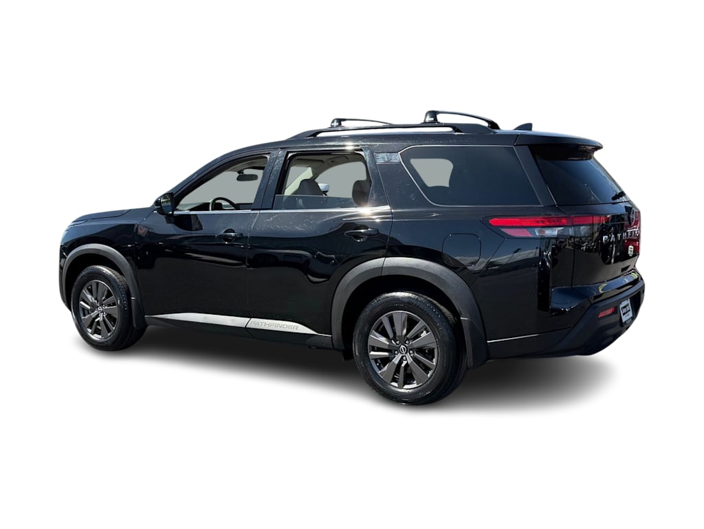 Thumbnail: 2022 Nissan Pathfinder - 4
